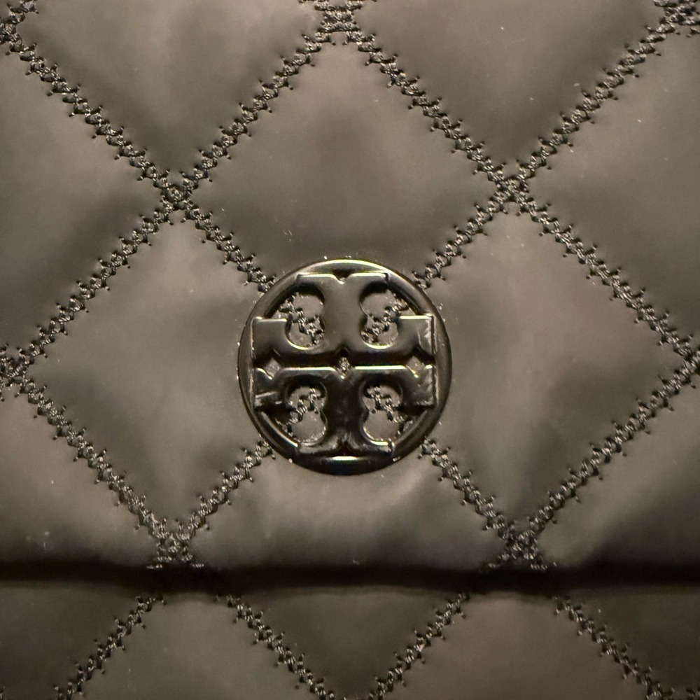 Tory Burch Willa Matte Small Shoulder Bag - Picture 2 of 10